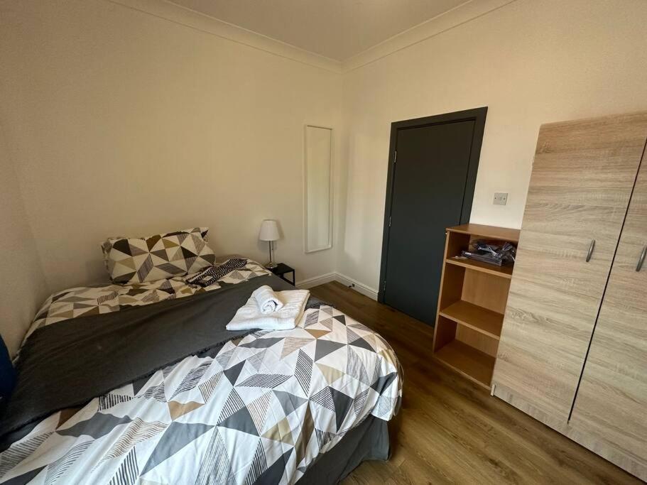 5 Bedroom House Se6 Лондон Экстерьер фото