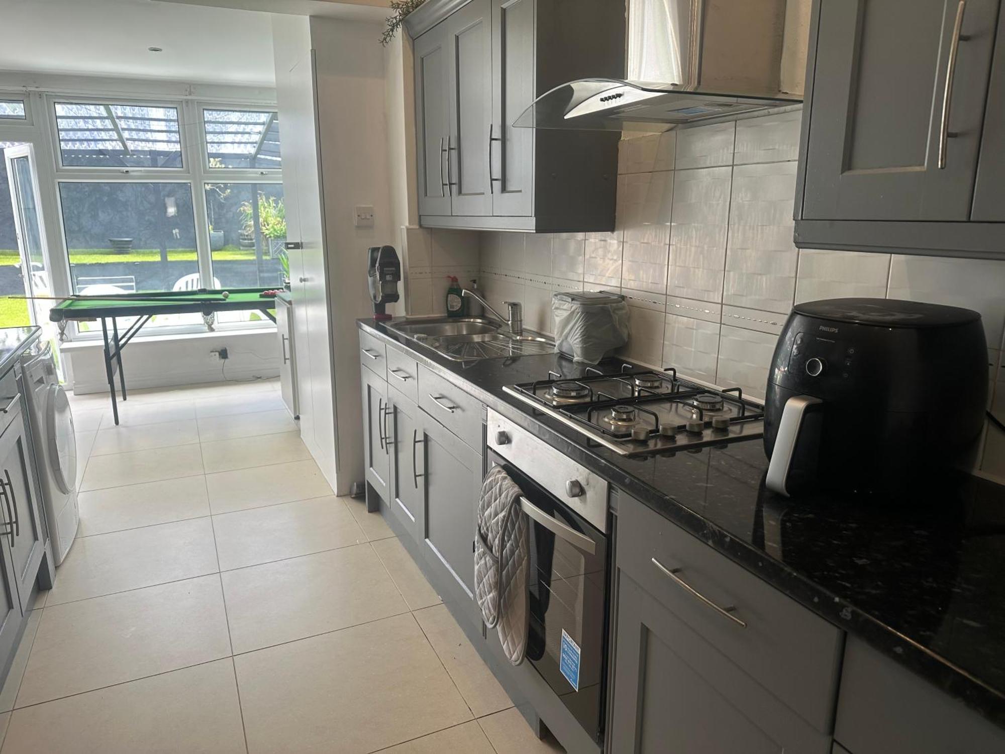 5 Bedroom House Se6 Лондон Экстерьер фото