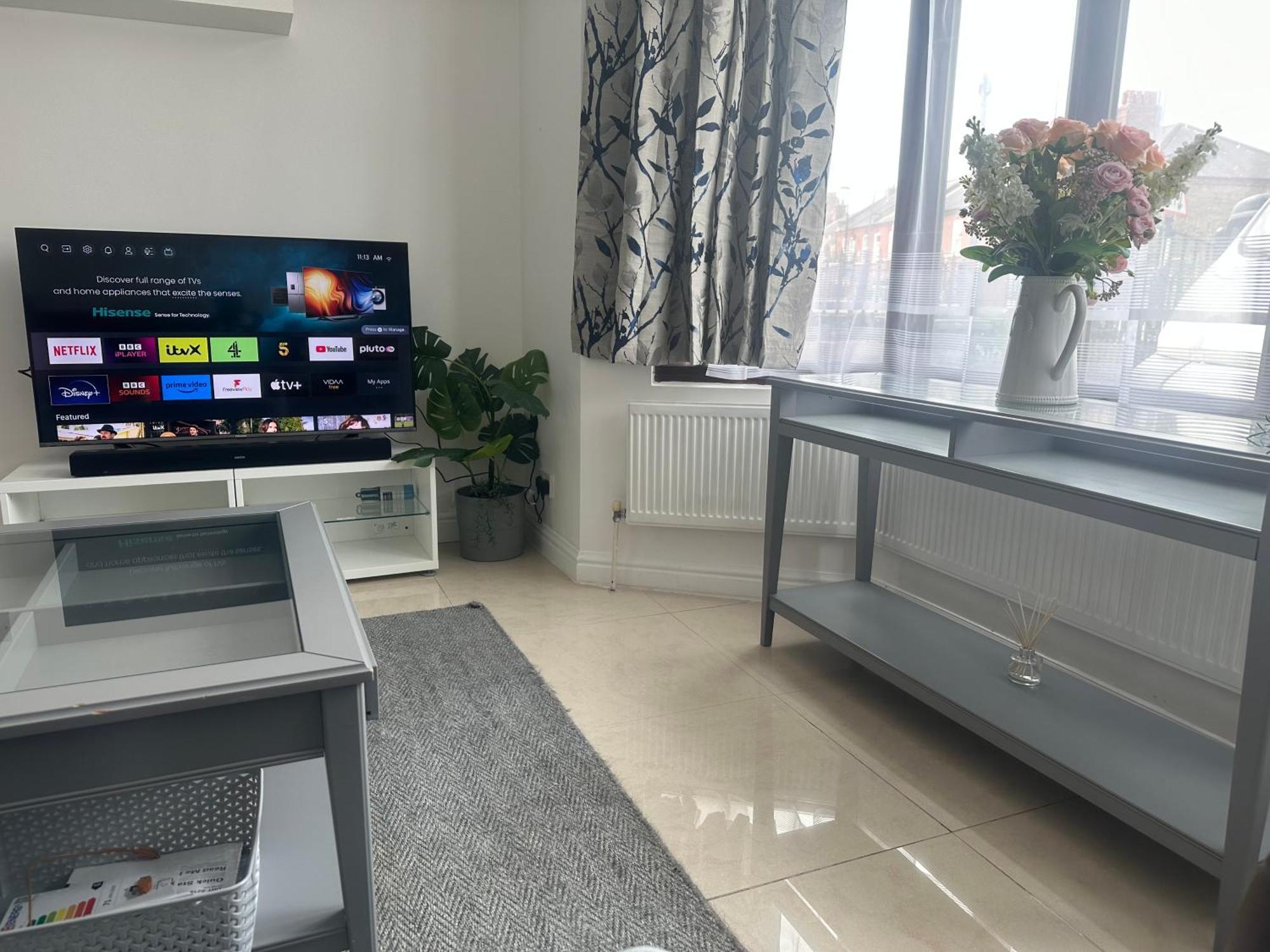 5 Bedroom House Se6 Лондон Экстерьер фото